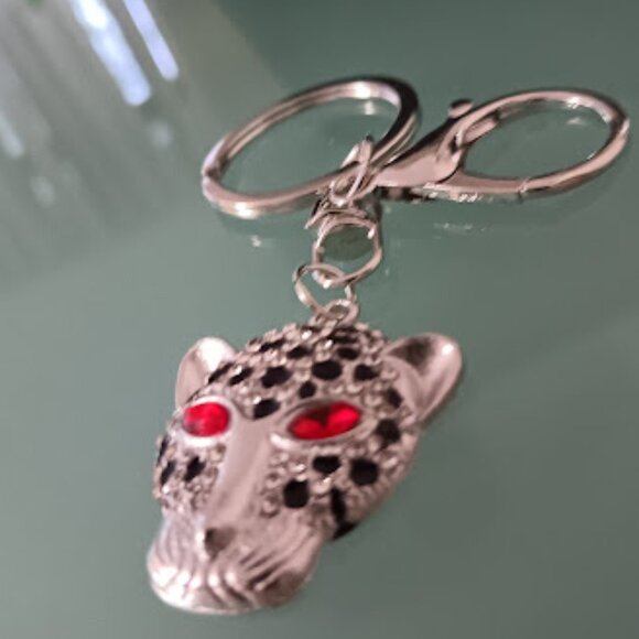 MINT Cheetah Silver Black Enamel Red & Clear Crystals Purse Charm Key Chain**NEW - Picture 6 of 8